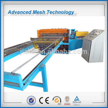 Automatic factory price Rabbit farming chicken cages mesh machine